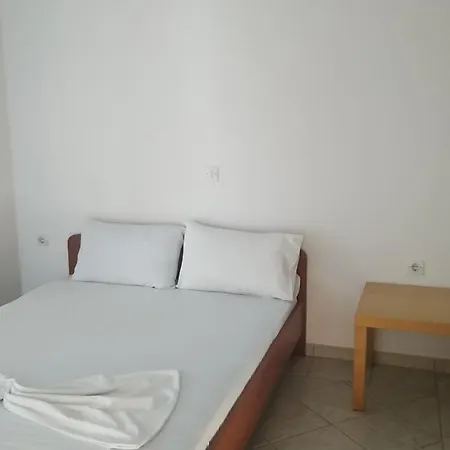 Roxanne Villa's Dom wakacyjny Hanioti