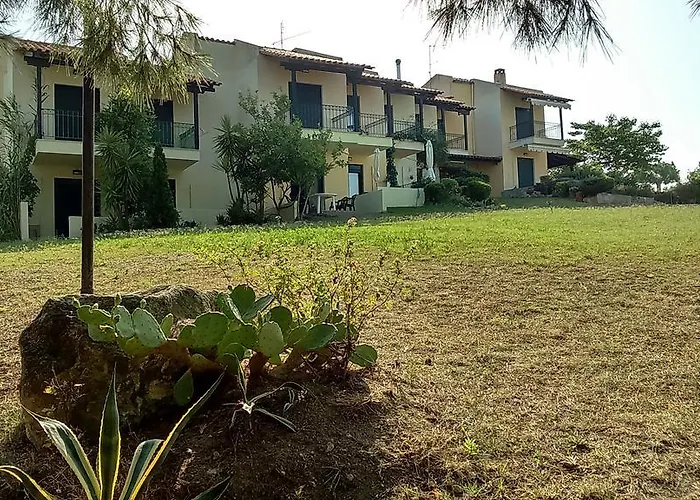 Roxanne Villa's Hanioti